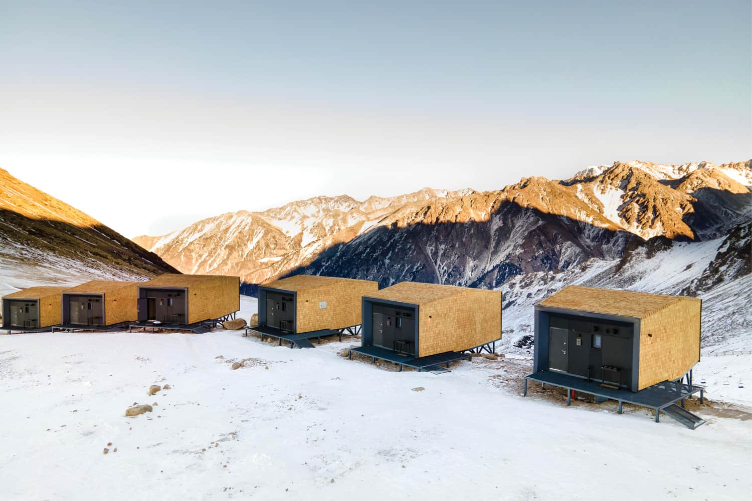 Casas modulares pré-fabricadas: hotel contêiner de luxo em grandes altitudes